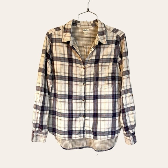 HATLEY, WOMENS PLAID, LONG SLEEVE, BUTTON DOWN SHIRT. ROLLUP SLEEVES. SIZE M. - Picture 1 of 8